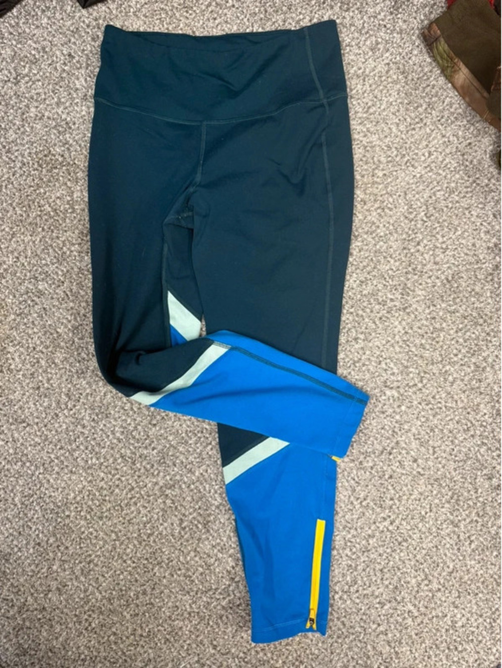 Old Navy Active Elevate Colorblock Leggings Large
